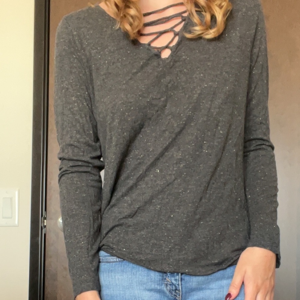 Gray top